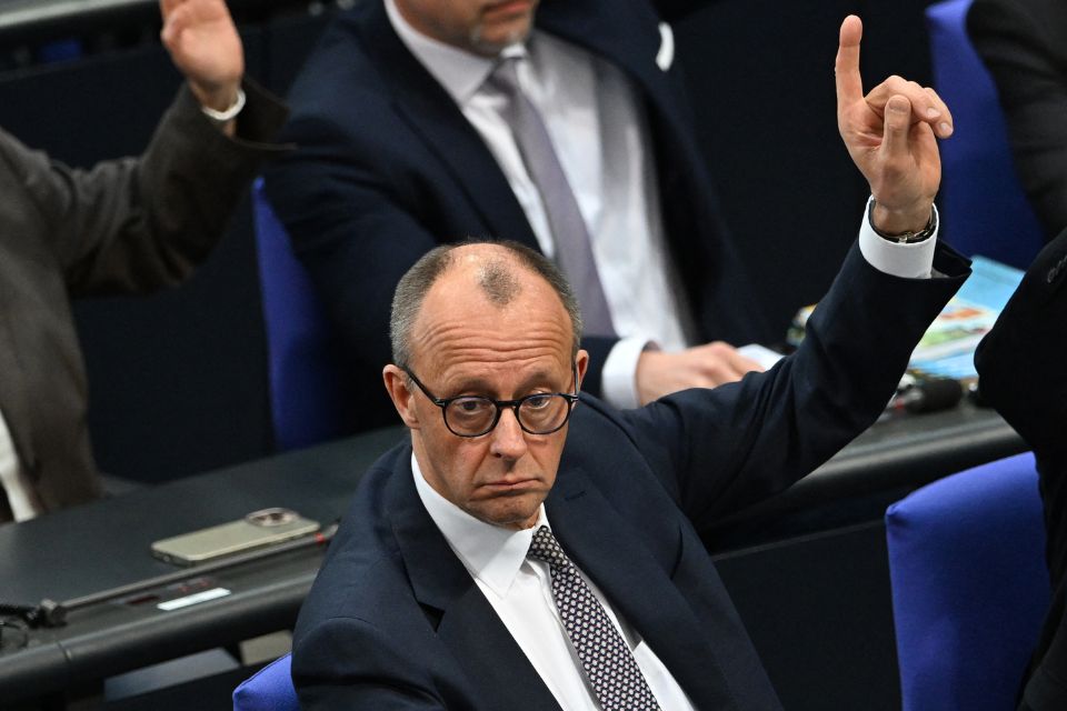 O texto impulsionado pelo futuro chanceler conservador Friedrich Merz