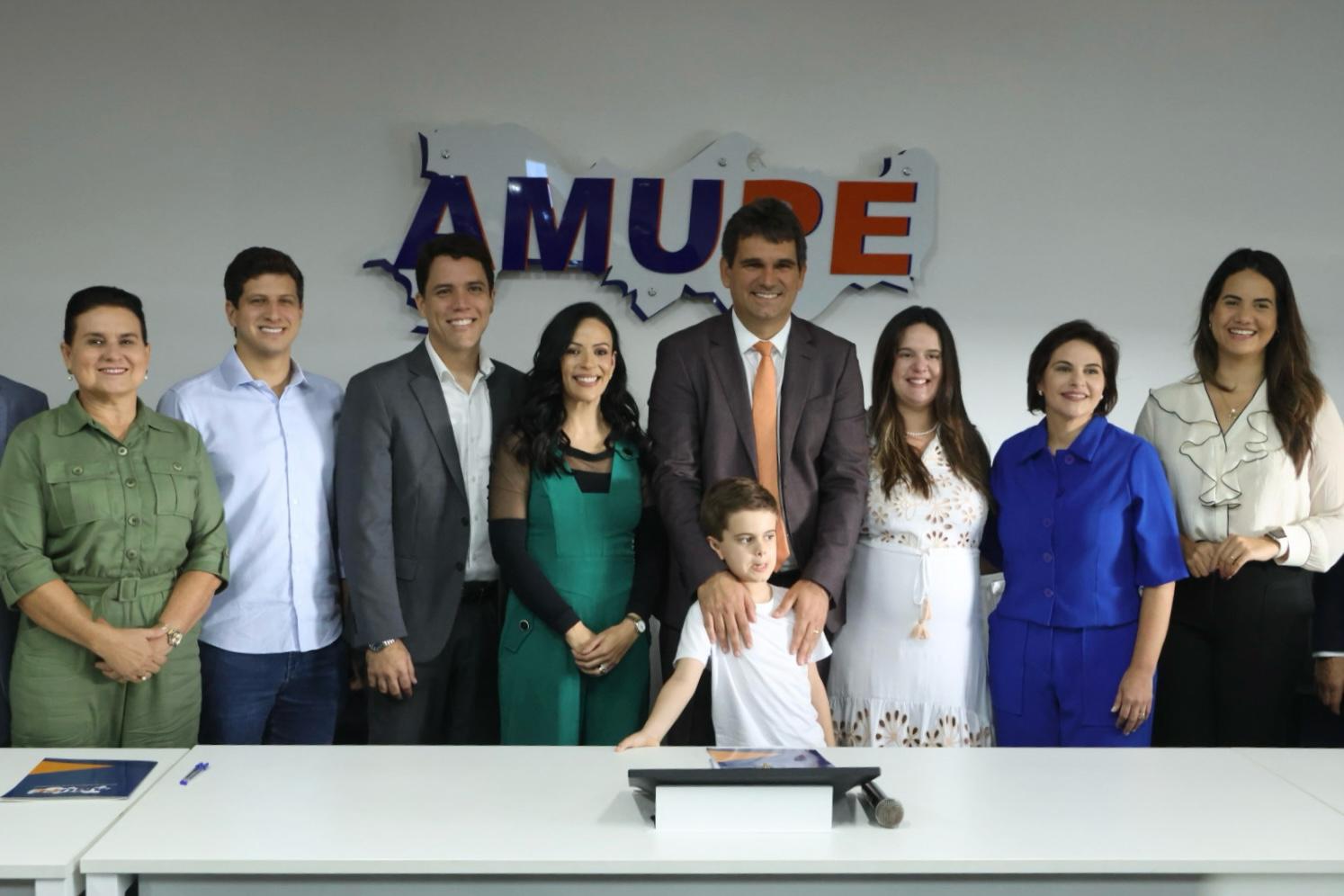 Posse da Amupe reuniu autoridades, nesta quarta (19), no Recife/Taylinne Barret/DP Foto