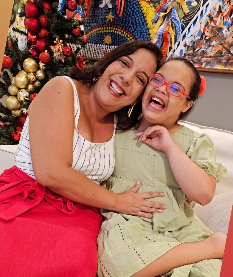 Natalli Brandi defensora Pública e mãe Laura Vitória uma criança com t21/Foto: Arquivo Pessoal Natalli Brandi defensora Pública e mãe Laura Vitória uma criança com t21/Foto: Arquivo Pessoal
