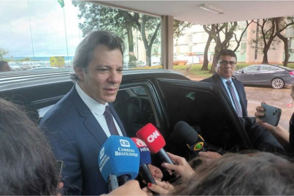 O ministro Fernando Haddad citou como proposta para baratear comida a redução de custos de vales-refeição e alimentação/Crédito: Raphael Pati/CB/D.A Press