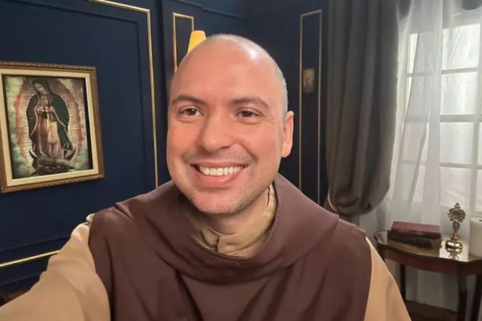 Por outro lado, o número de inscritos do frade aumentou no período/Crédito: Instagram / Reprodução