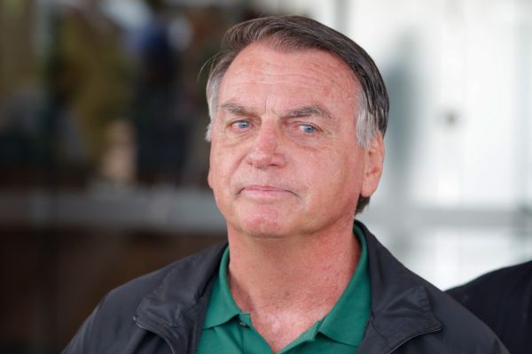 Bolsonaro apareceu de surpresa no STF no primeiro dia de julgamento./Foto: Sergio Lima / AFP Bolsonaro apareceu de surpresa no STF no primeiro dia de julgamento./Foto: Sergio Lima / AFP