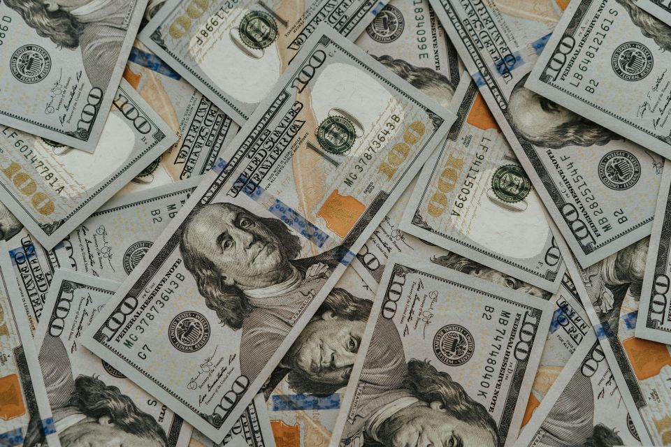 A incerteza comercial global é amenizada pelo avanço de petróleo e do minério de ferro/Crédito: Pexels A incerteza comercial global é amenizada pelo avanço de petróleo e do minério de ferro/Crédito: Pexels