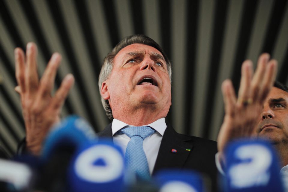 Bolsonaro também voltou a atacar as urnas eletrônicas/SERGIO LIMA/AFP