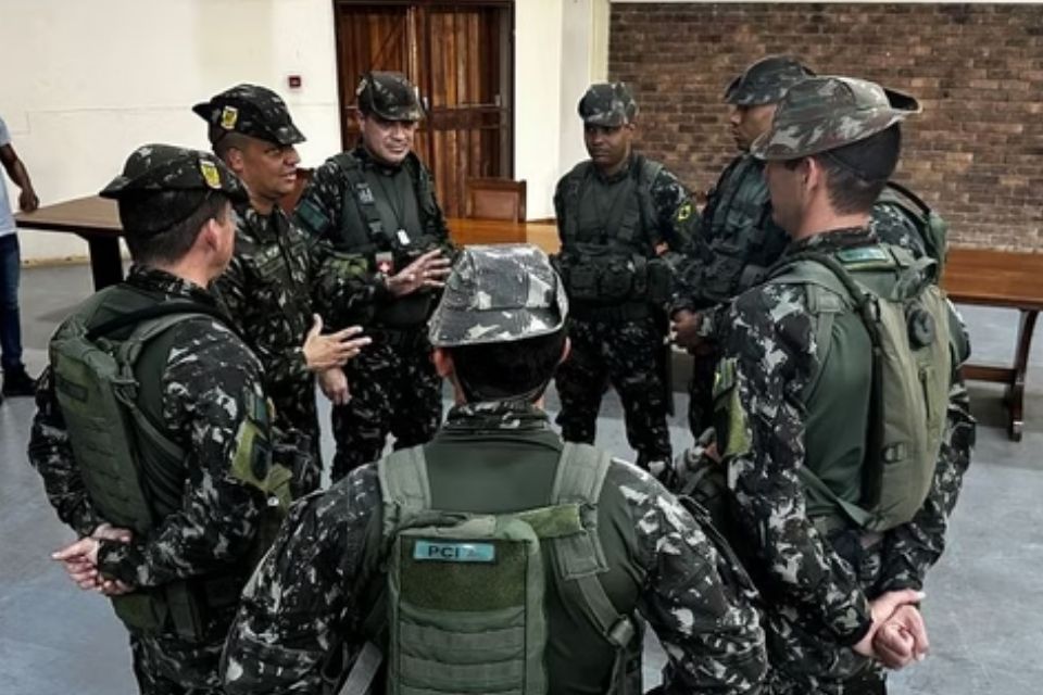 O objetivo do curso é aprimorar habilidades de combate e sobrevivência durante operações/foto: Divulgação/Exército Brasileiro