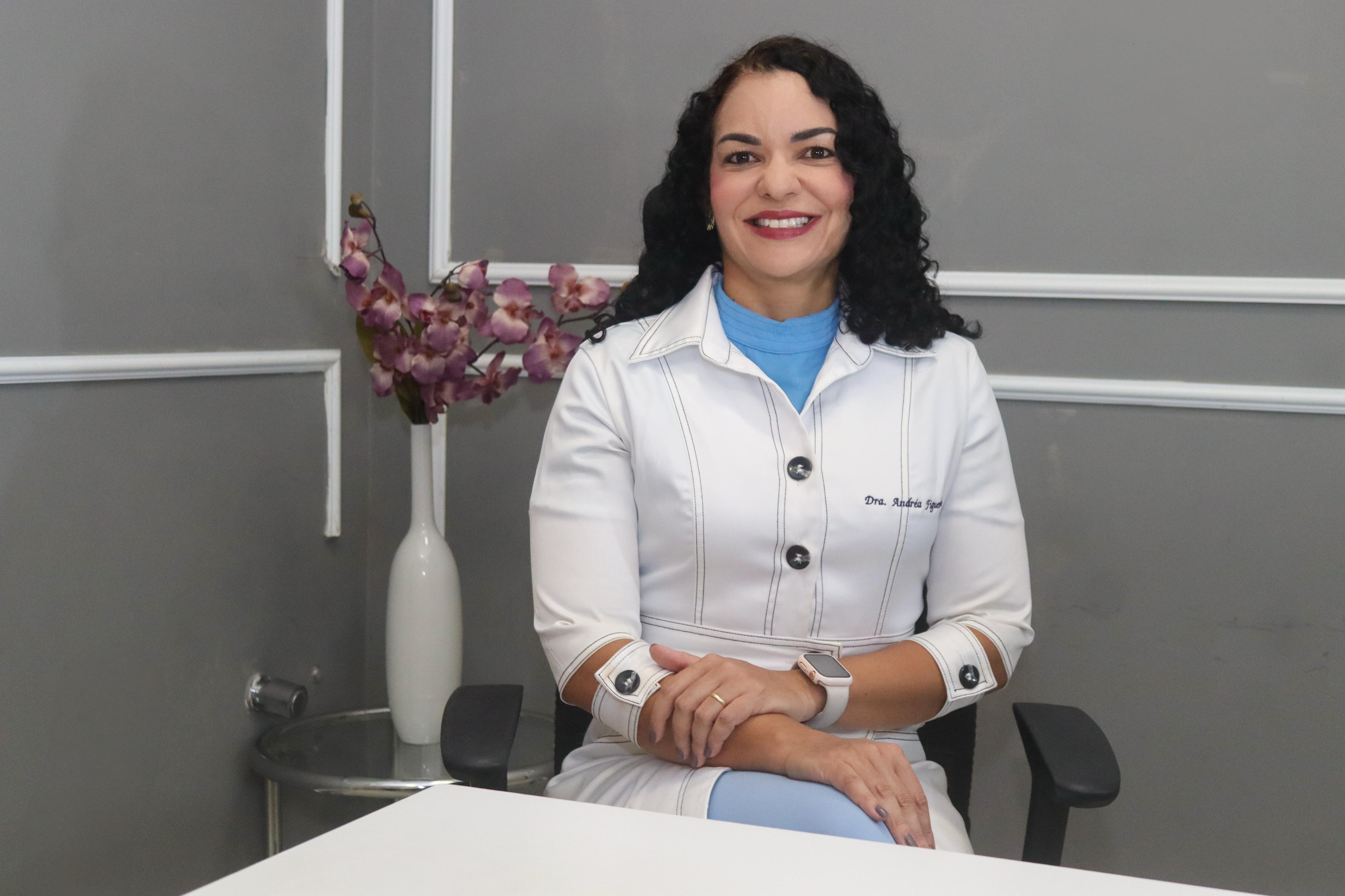 Andréa Figuerêdo, médica geriatra do Hospital Jayme da Fonte, rebate os mitos relacionados ao sexo na terceira idade/Priscilla Mello Andréa Figuerêdo, médica geriatra do Hospital Jayme da Fonte, rebate os mitos relacionados ao sexo na terceira idade/Priscilla Mello