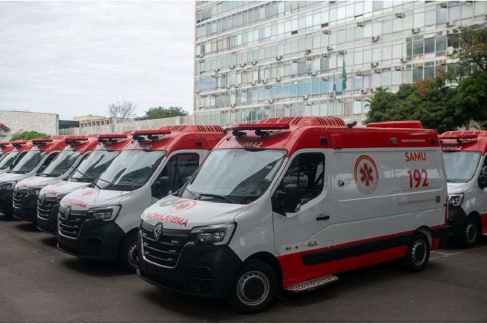 94 cidades vão receber ambulâncias pela primeira vez/Crédito: Hugo Barreto/Metrópoles 94 cidades vão receber ambulâncias pela primeira vez/Crédito: Hugo Barreto/Metrópoles