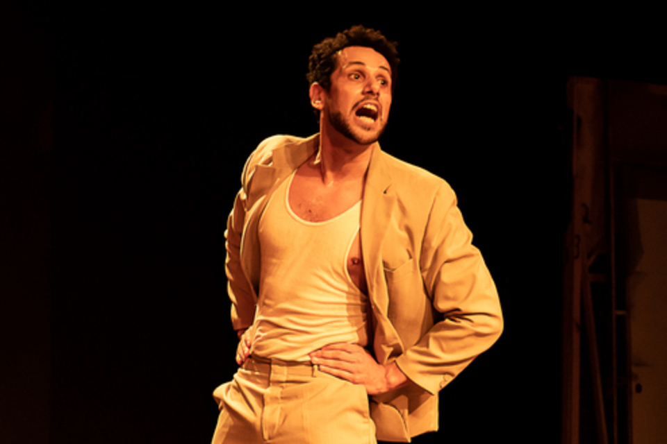 Ator Amaury Lorenzo/Foto: Nando Machado