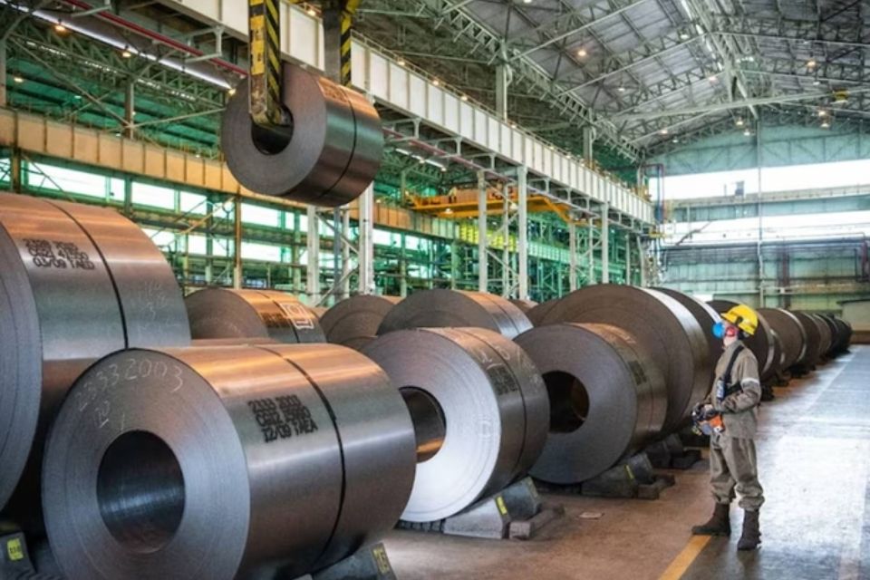 O governo Trump tarifou a exportação do aço brasileiro para os EUA em 25%/Crédito: Reprodução / Metrópoloes O governo Trump tarifou a exportação do aço brasileiro para os EUA em 25%/Crédito: Reprodução / Metrópoloes