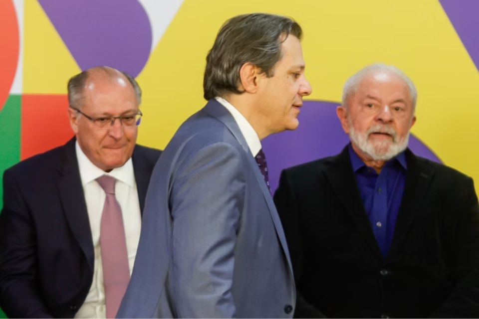 A pesquisa ouviu 2.004 brasileiros com 16 anos ou mais/Crédito: Vinícius Schmidt/Metrópoles A pesquisa ouviu 2.004 brasileiros com 16 anos ou mais/Crédito: Vinícius Schmidt/Metrópoles