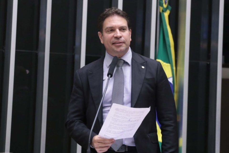 Al&eacute;m de golpe de Estado, Ramagem &eacute; acusado de tentativa de aboli&ccedil;&atilde;o violenta do Estado Democr&aacute;tico de Direito, organiza&ccedil;&atilde;o criminosa, dano qualificado e deteriora&ccedil;&atilde;o do patrim&ocirc;nio p&uacute;blico tombado/Cr&eacute;dito: Bruno Spada/C&acirc;mara dos Deputados