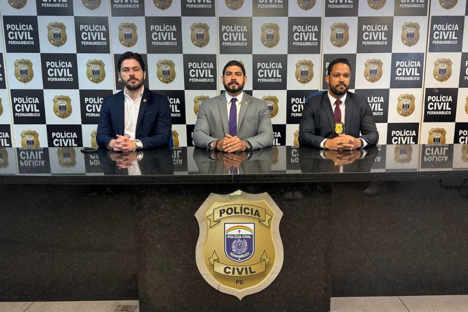 Delegado Jeov&aacute; Miguel, 3a DECCOR, delegado Paulo Dias, DIRESP e Paulo Furtado do DRACCO/Foto: Divulga&ccedil;&atilde;o/PCPE