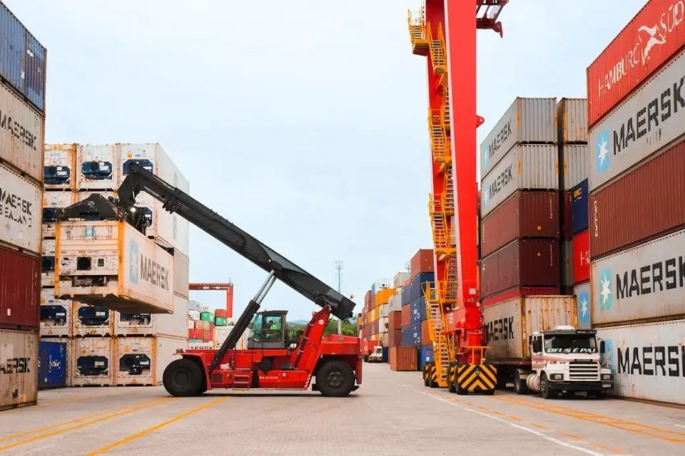 O resultado é saldo de US$ 29,2 bilhões em exportações e US$ 21 bilhões em importações/foto: EBC O resultado é saldo de US$ 29,2 bilhões em exportações e US$ 21 bilhões em importações/foto: EBC