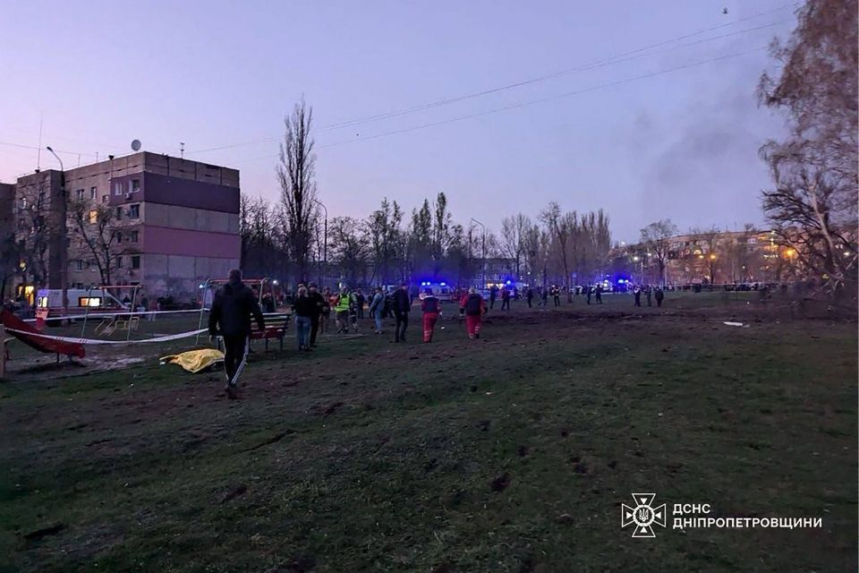 Entre os mortos estão 6 crianças/foto: State Emergency /Service of Ukraine/AFP