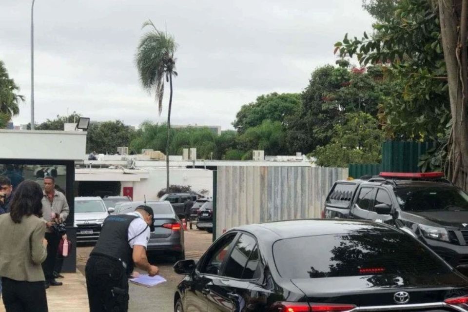 Ministros do governo se reúnem com o presidente da Câmara em busca de apoio para PEC da Segurança/Crédito: Danandra Rocha/CB/DA.Press