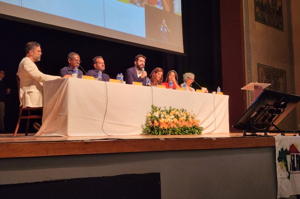 Prefeitura discutiu minuta em audiência pública/Marília Parente/DP Foto