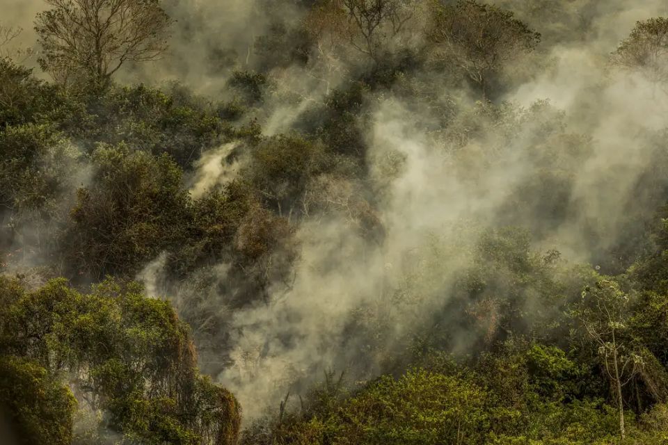 Há uma possibilidade real do mundo chegar a 2,7º graus celsius a mais do que os níveis pré-industriais em 2100/Crédito: Marcelo Camargo / Agência Brasil Há uma possibilidade real do mundo chegar a 2,7º graus celsius a mais do que os níveis pré-industriais em 2100/Crédito: Marcelo Camargo / Agência Brasil