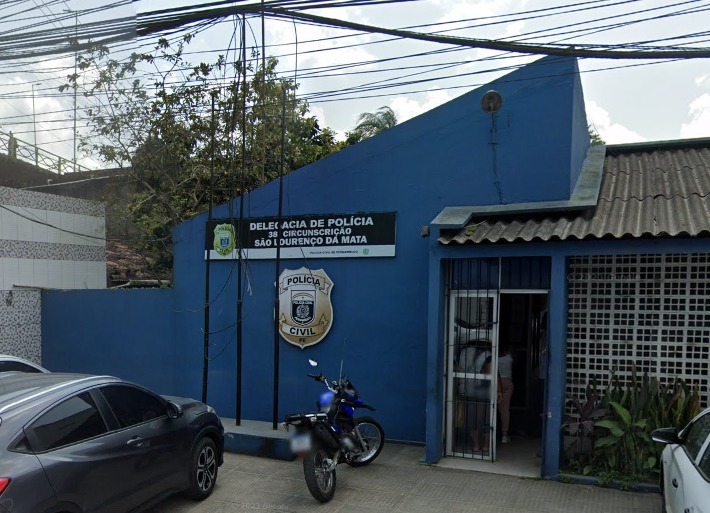 Tortura teria ocorrido em carceragem da Delegacia de São Lourenço da Mata./Foto: Reprodução/Google Street View
