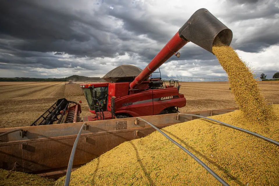 Houve um aumento de 1 2% na estimativa