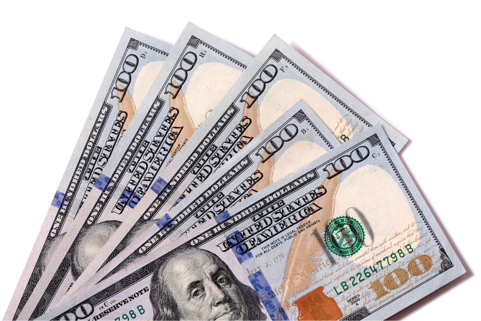 A queda de braço entre as duas maiores economias do mundo parece não ter fim/Crédito: Freepik