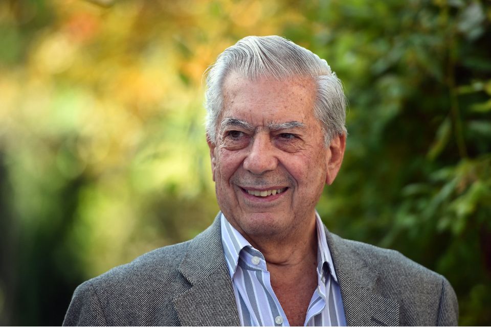 O escritor peruano e Prêmio Nobel de Literatura de 2010, Mario Vargas Llosa