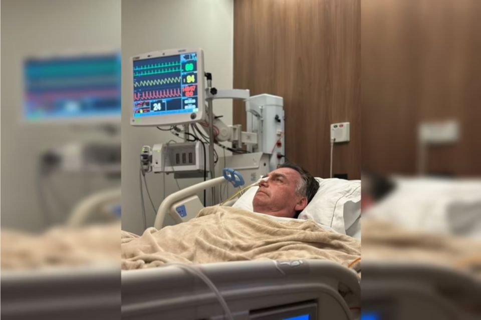 Ex-presidente Bolsonaro internado/Crédito: Reprodução / Redes Sociais Ex-presidente Bolsonaro internado/Crédito: Reprodução / Redes Sociais