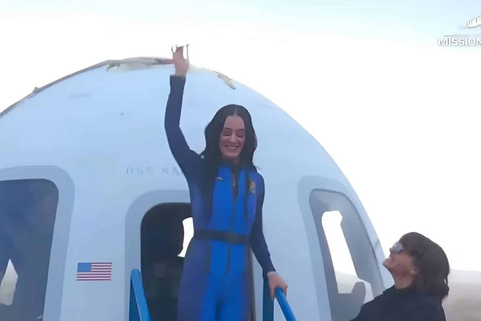 A bordo da nave New Shepard estavam batatas-doces adultas e sementes de grão-de-bico desenvolvidas pela Embrap/foto: Blue Origin A bordo da nave New Shepard estavam batatas-doces adultas e sementes de grão-de-bico desenvolvidas pela Embrap/foto: Blue Origin