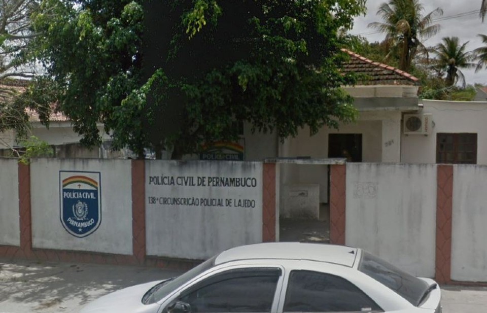 Suspeito foi levado parta a delegacia da cidade ap&oacute;s ser localizado/Foto: Reprodu&ccedil;&atilde;o/Google Street View