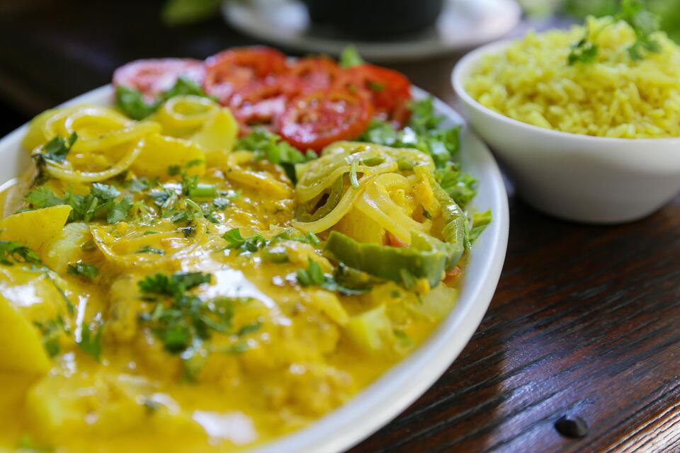 Bacalhau ao molho de coco é especialidade de Rosa