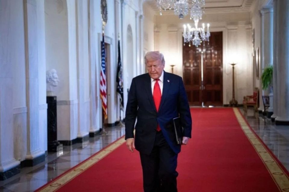 Trump não tem o poder de demitir diretamente os presidentes do Fed/Brendan Smialowski/AFP Trump não tem o poder de demitir diretamente os presidentes do Fed/Brendan Smialowski/AFP