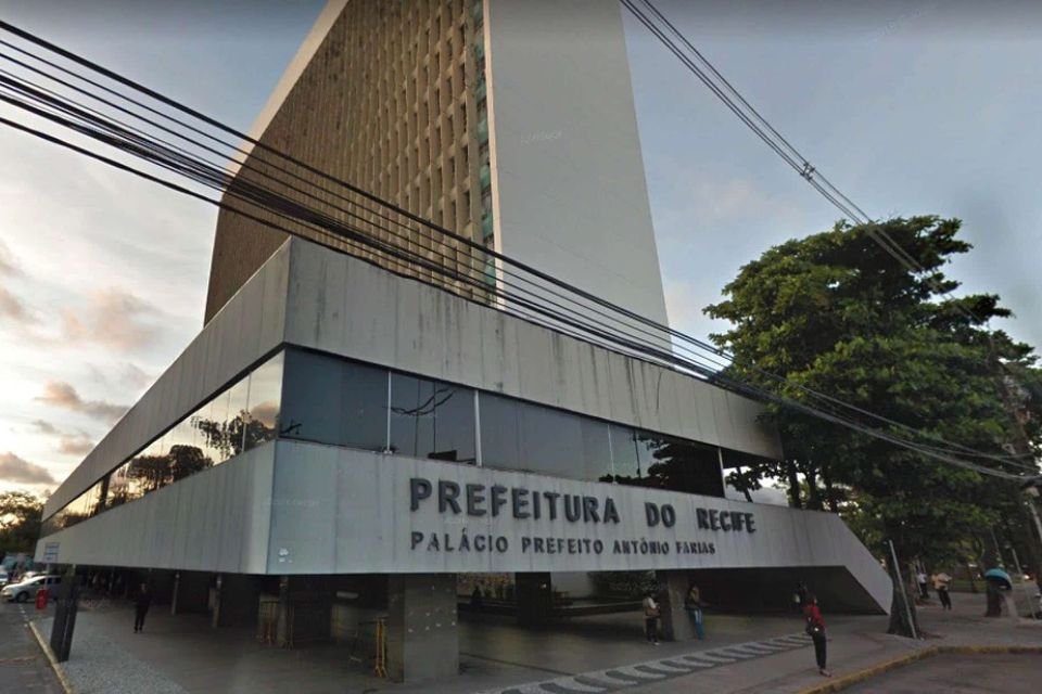Municípios pernambucanos determinaram ponto facultativo para esta sexta (02)/Divulgação Municípios pernambucanos determinaram ponto facultativo para esta sexta (02)/Divulgação