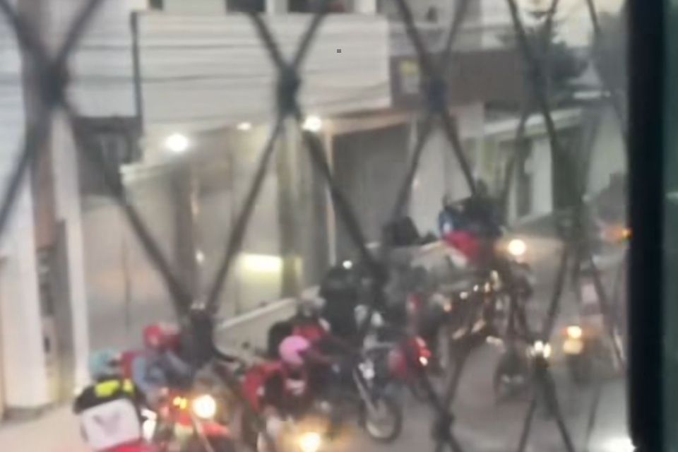 Motoboys se reuniram para confrontar cliente/Foto: Reprodução/Instagram