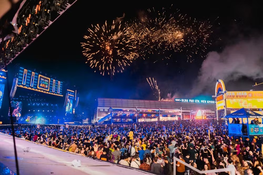 A ação alega que a cessão gratuita de camarotes no Pátio de Eventos Luiz Gonzaga ocorreu sem justificativa de interesse público/Foto: Elvis Edson/Secom/PMC A ação alega que a cessão gratuita de camarotes no Pátio de Eventos Luiz Gonzaga ocorreu sem justificativa de interesse público/Foto: Elvis Edson/Secom/PMC