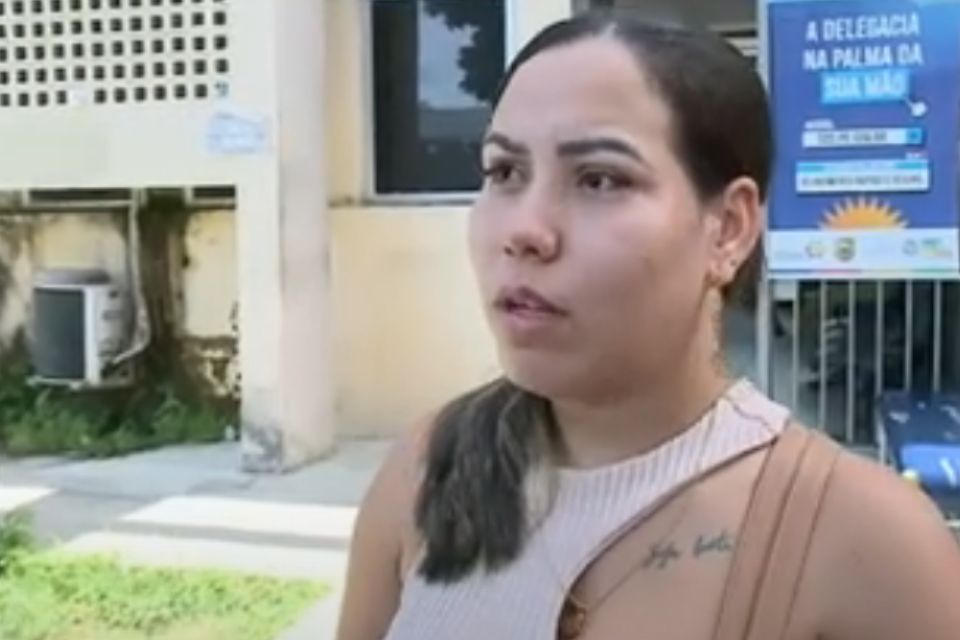 A mulher estava levando o filho, que possui Síndrome de Down, para a terapia/Reprodução/TV Guararapes A mulher estava levando o filho, que possui Síndrome de Down, para a terapia/Reprodução/TV Guararapes