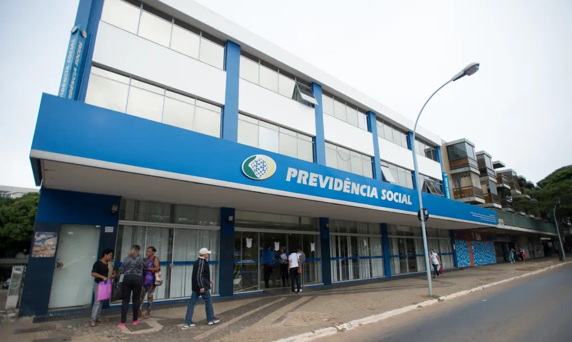 Pernambucanos acionaram a Justiça após identificarem os descontos e não conseguirem a suspensão./Foto: Marcelo Camargo/Agência Brasil Pernambucanos acionaram a Justiça após identificarem os descontos e não conseguirem a suspensão./Foto: Marcelo Camargo/Agência Brasil