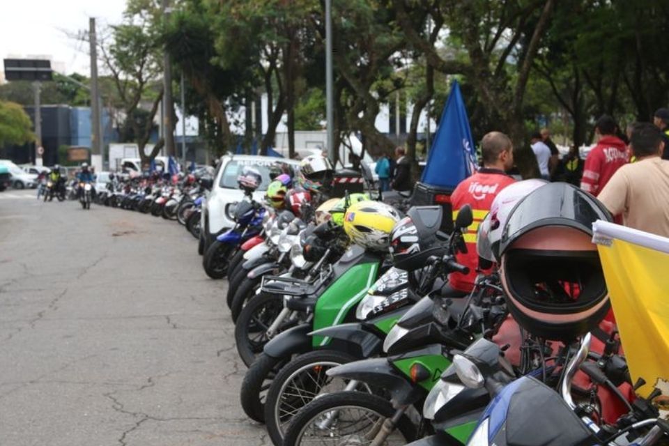 Em cinco anos, o contingente de trabalhadores nessas situa&ccedil;&otilde;es cresceu quase 10%, j&aacute; que, no primeiro trimestre de 2020, eles somavam 29,7 milh&otilde;es/Foto: Rovena Rosa/Ag&ecirc;ncia Brasil