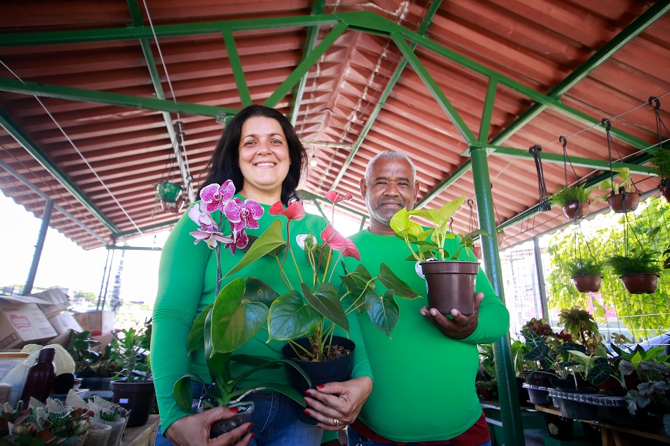 Luciane Oliveira investiu R$ 8 mil para montar seu negócio no mercado e pode sair sem indenização/Crysli Viana/DP Foto Luciane Oliveira investiu R$ 8 mil para montar seu negócio no mercado e pode sair sem indenização/Crysli Viana/DP Foto