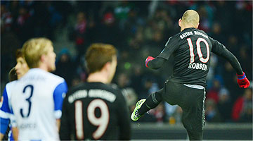 Robben comemora gol contra o Hertha