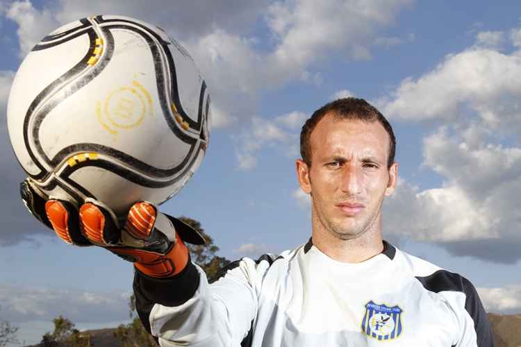 Goleiro Geday continua defendendo o Pesqueira, onde é destaque do time