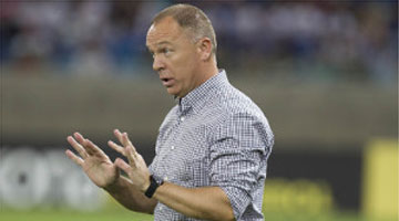 Mano Menezes pode acertar com o Palmeiras