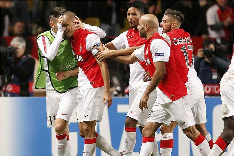 Jogadores do Monaco comemoram gol do brasileiro Fabinho, importante no triunfo contra o Zenit em casa