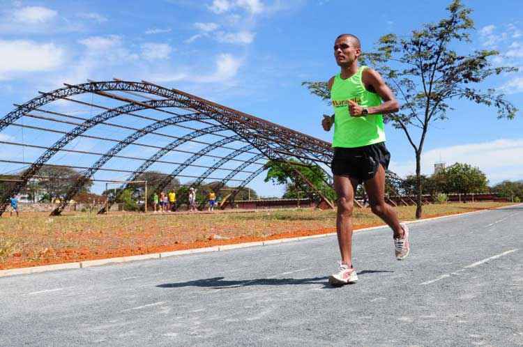 Vice-campeão da São Silvestre em 2006, Clodoaldo sonha com pódio na despedida da tradicional corrida paulista, programada para hoje