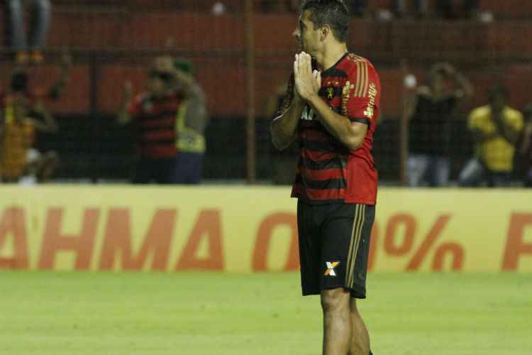 Treinador do Leão já fala como se Diego fosse realmente ficar no clube para a temporada 2015