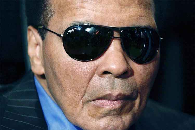 Anteriormente, Ali foi hospitalizado em 20 de dezembro, quando parecia sofrer com uma pneumonia leve