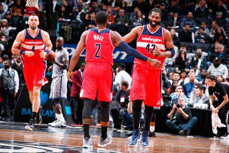 Nenê (D) foi decisivo para que o Washington Wizards vencesse o Brooklyn Nets, fora de casa, por 99 a 90