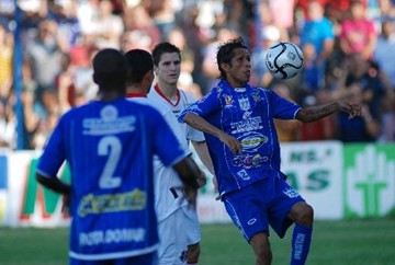 Rosembrik está de volta ao Ypiranga, clube que defendeu no Pernambucano de 2010