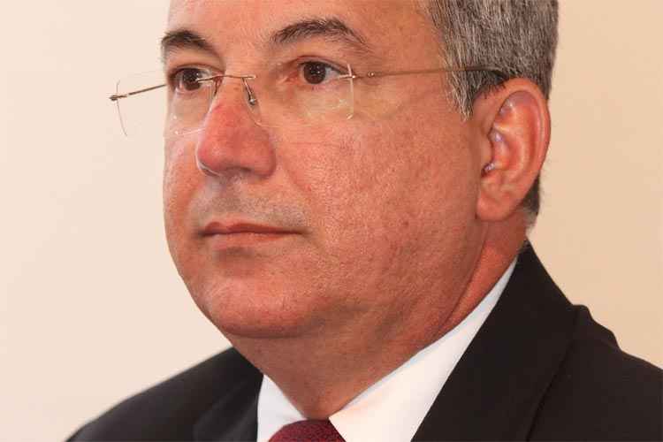 Segundo Arnaldo Barros, outros funcionários do clube já receberam os salários no primeiro dia útil