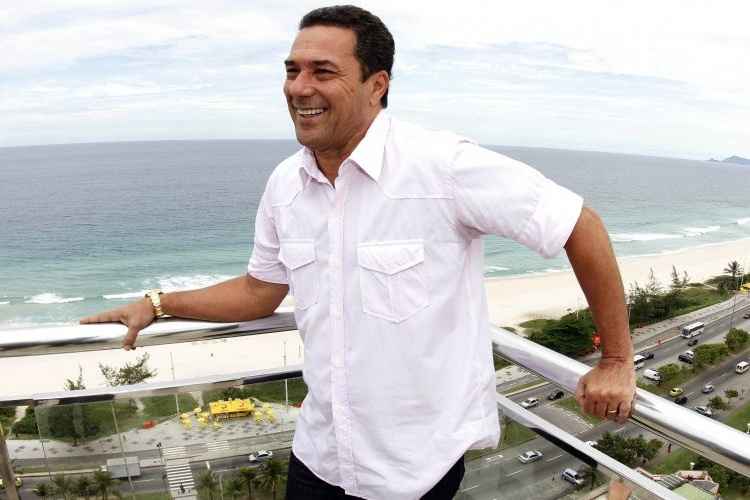 Vanderlei Luxemburgo: 12 títulos estaduais no currículo, o último deles pelo Fla, em 2011