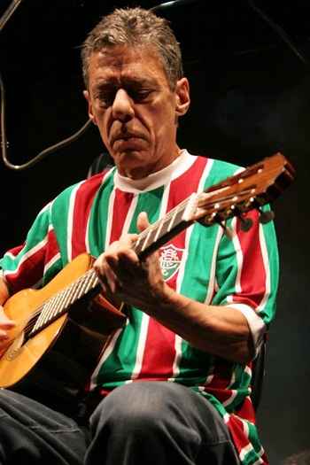 <i>Apesar de você</i>, de Chico Buarque, serviu de inspiração para o Fluminense