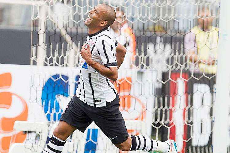 Emerson Sheik (foto) não fará exigências como a do parceiro Paolo Guerrero pare renovar com o Corinthians